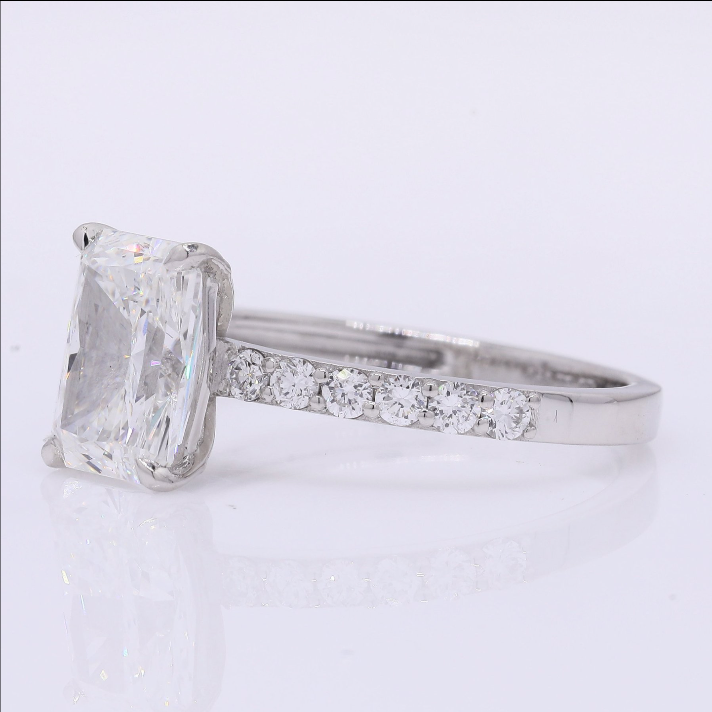 Exklusiver 2,41 ct Lab-Grown Diamantring – 950 Platin - Octagon Brilliant Cut – IGI-zertifiziert