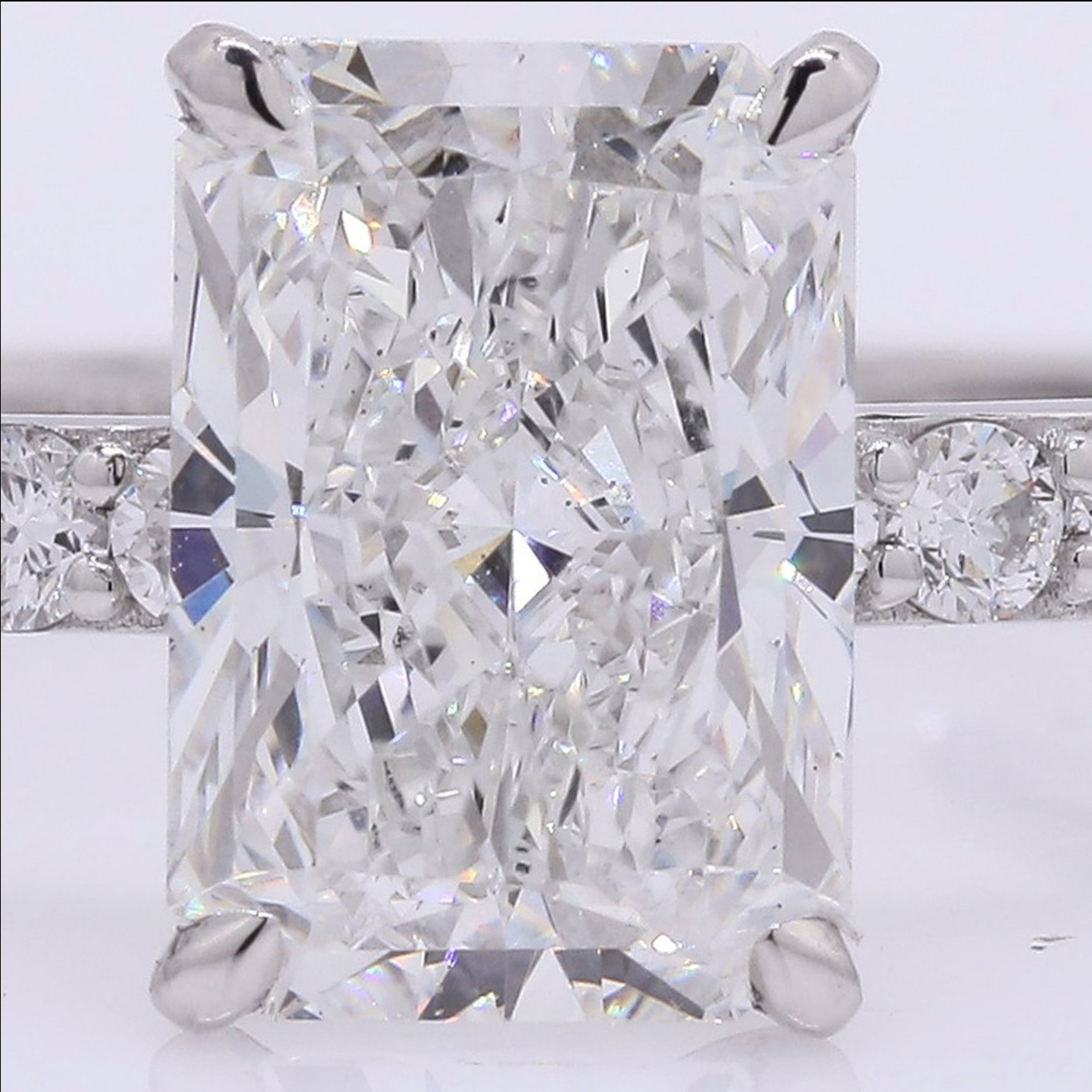 Exklusiver 2,41 ct Lab-Grown Diamantring – 950 Platin - Octagon Brilliant Cut – IGI-zertifiziert