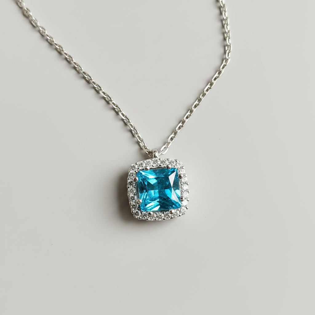 Silberkette mit blauen Zirkonstein Anhänger