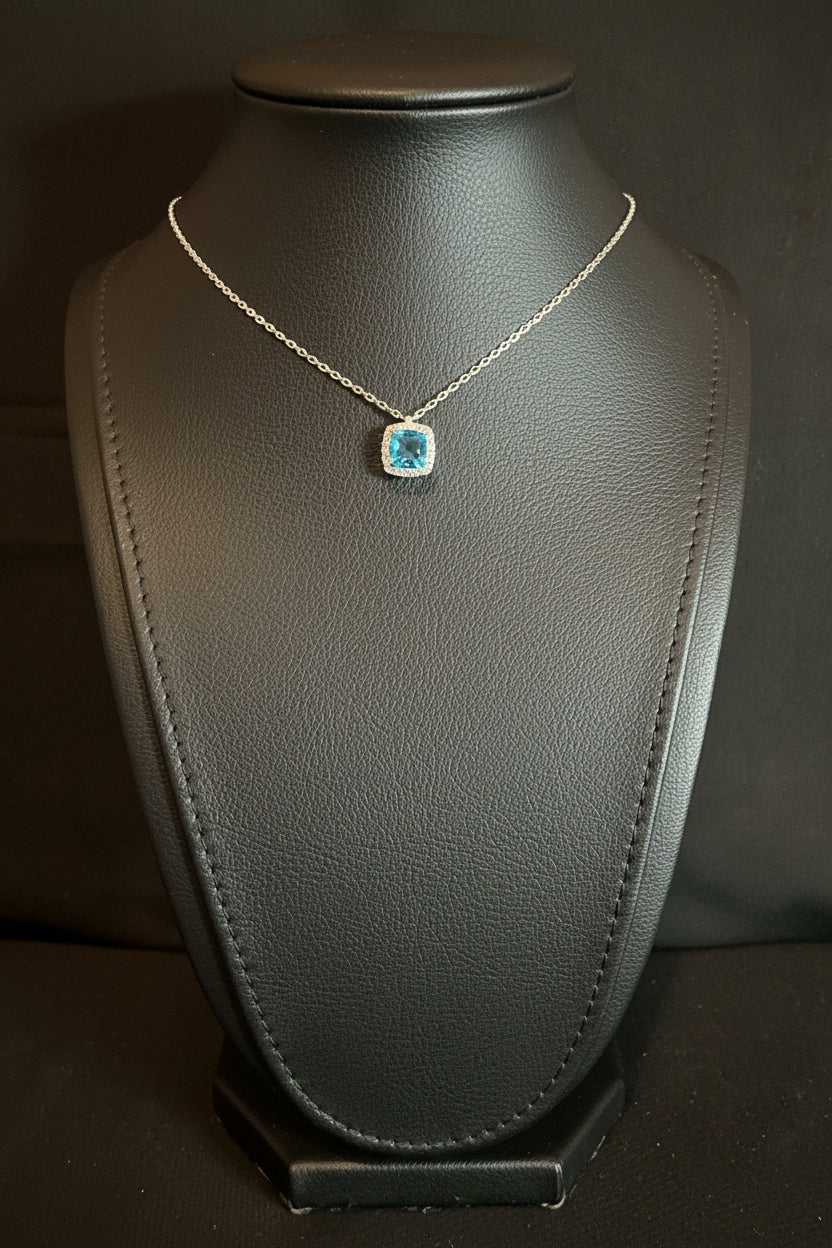 Silberkette mit blauen Zirkonstein Anhänger