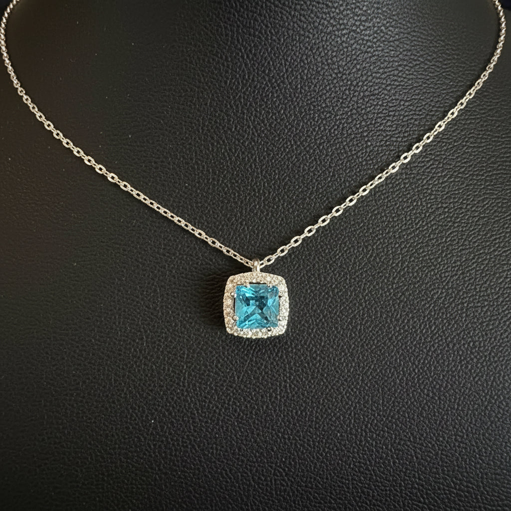 Silberkette mit blauen Zirkonstein Anhänger