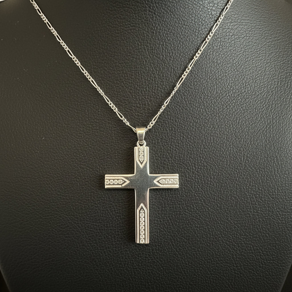 Elegante Kreuzkette mit Zirkonsteinen aus Sterlingsilber
