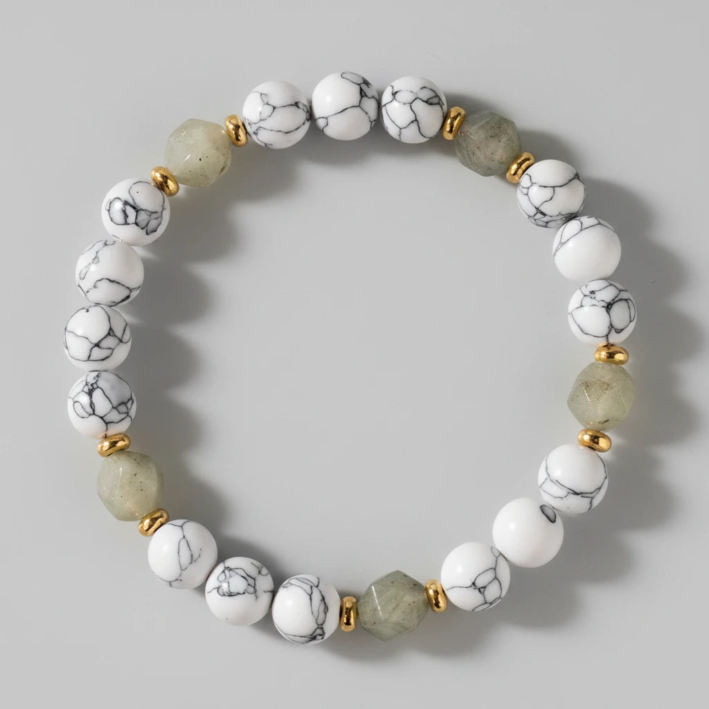 Armband aus Naturstein - Weiß und Erdtöne