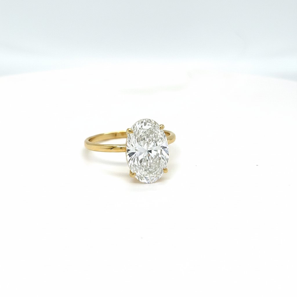 4.00 ct Oval Diamantring in Solitär Gelbgold Fassung