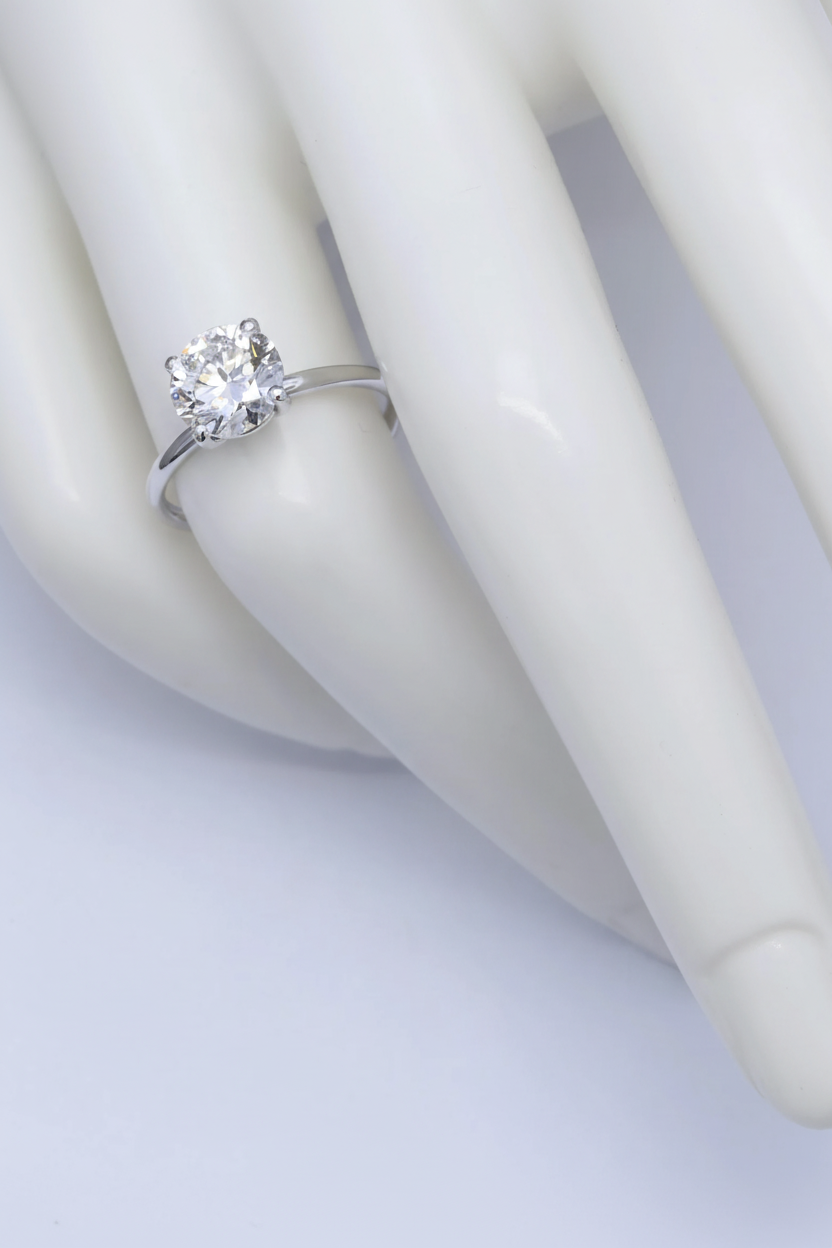 1,00 ct Solitärring mit rundem Diamanten in Weißgoldfassung / Spezialanfertigung (Lieferzeit: 4 Wochen)