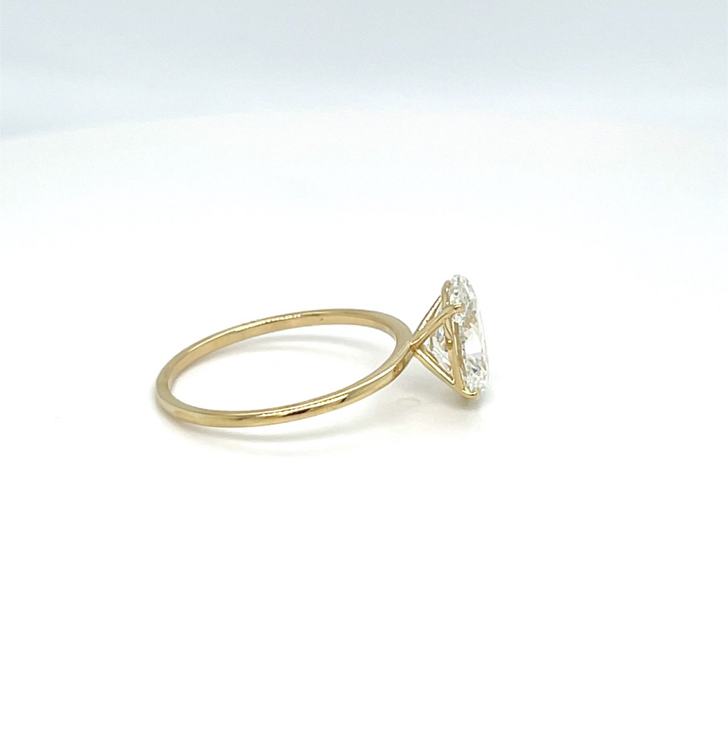 1.00 ct Oval Diamantring in Solitär Gelbgold Fassung / Spezialanfertigung (Lieferzeit: 4 Wochen)