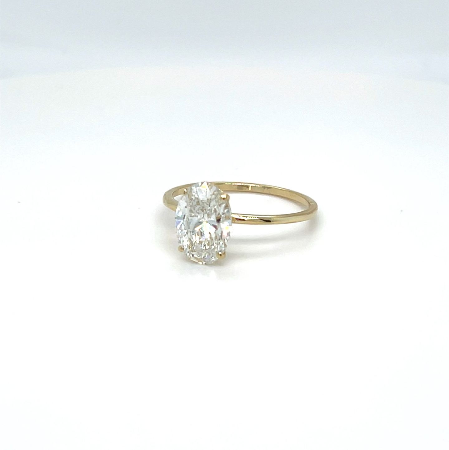 1.00 ct Oval Diamantring in Solitär Gelbgold Fassung / Spezialanfertigung (Lieferzeit: 4 Wochen)