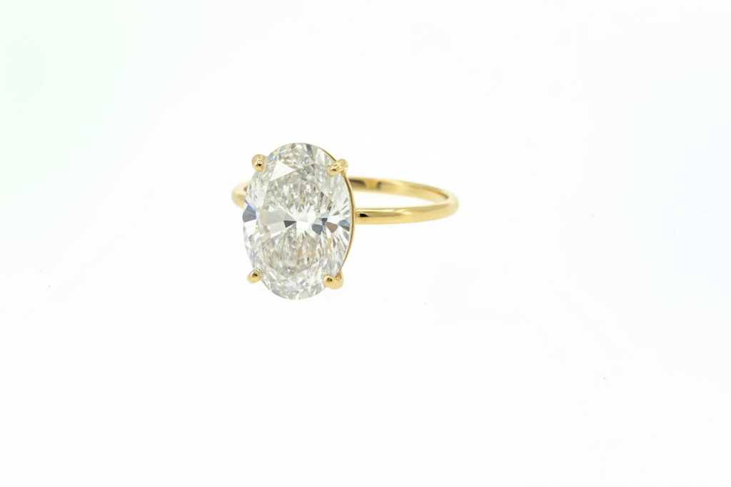 3.00 ct Oval Diamantring in Solitär Gelbgold Fassung / Spezialanfertigung (Lieferzeit: 4 Wochen)