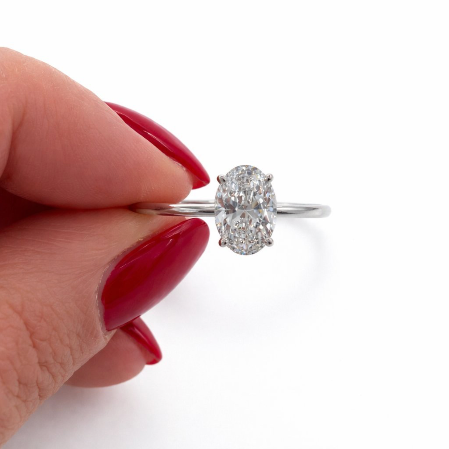1.00 ct Oval Diamantring in Solitär Weißgold Fassung / Spezialanfertigung (Lieferzeit: 4 Wochen)