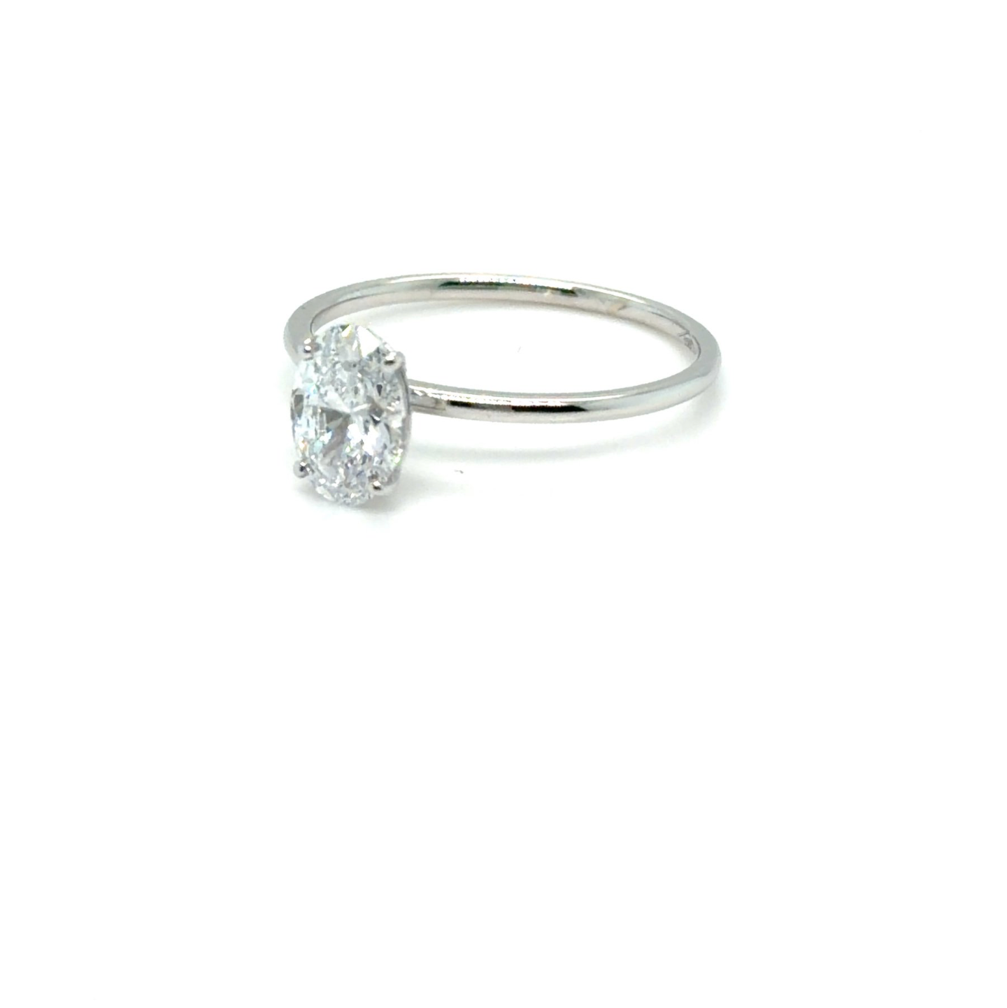 1.00 ct Oval Diamantring in Solitär Weißgold Fassung / Spezialanfertigung (Lieferzeit: 4 Wochen)