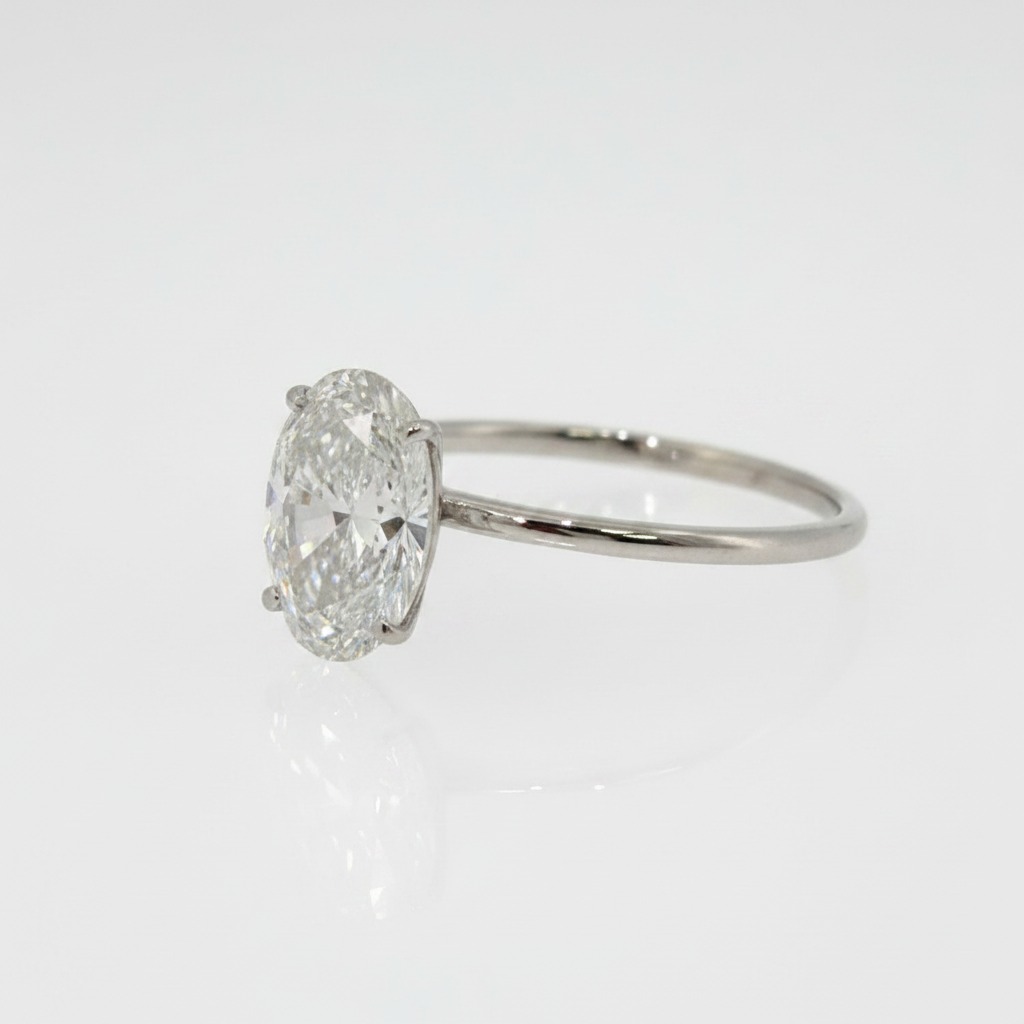 2.00 ct Oval Diamantring in Solitär Weißgold Fassung / Spezialanfertigung (Lieferzeit: 4 Wochen)