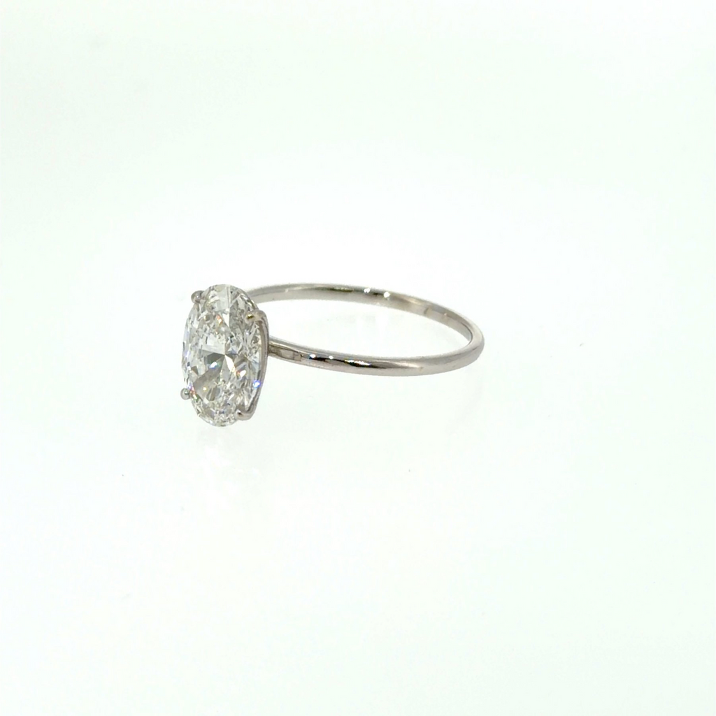 2.00 ct Oval Diamantring in Solitär Weißgold Fassung / Spezialanfertigung (Lieferzeit: 4 Wochen)