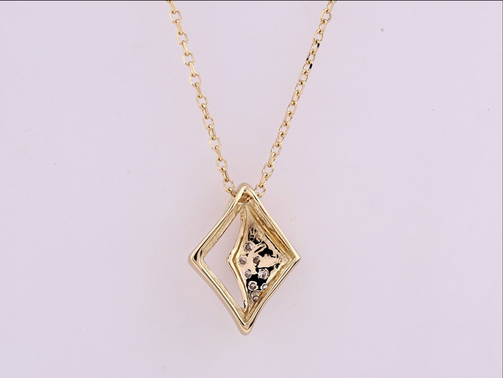 Halskette mit Anhänger – 14 Karat Gelbgold mit 0,05 ct Diamanten (natürlich)