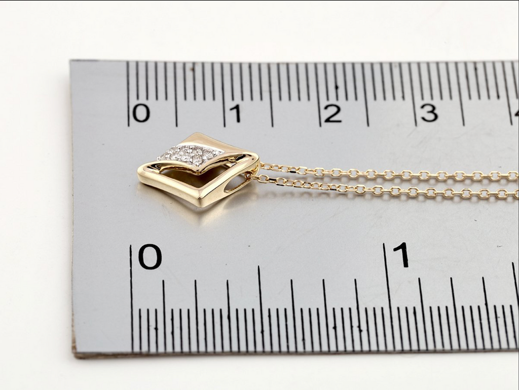 Halskette mit Anhänger – 14 Karat Gelbgold mit 0,05 ct Diamanten (natürlich)